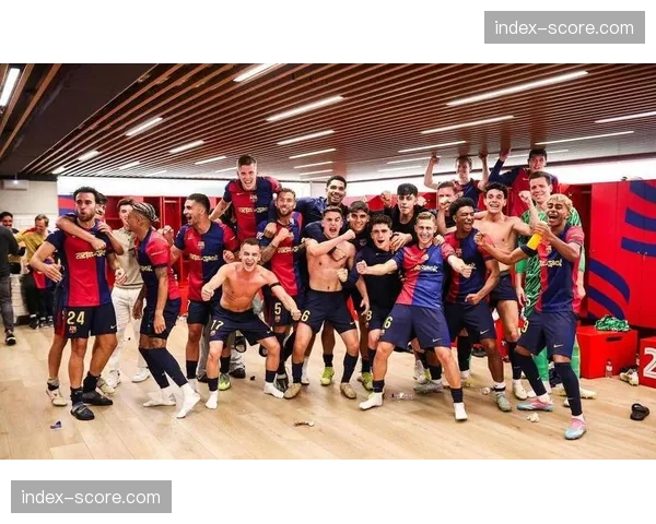 市场动态:西甲官方球衣销量公布,皇马、巴萨依然占据前两位 市场动态:西甲官方球衣销量公布,皇马、巴萨依然占据前两位